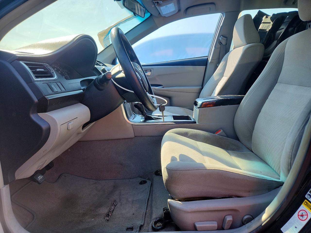 2015 Toyota Camry Le - zdjęcie 7