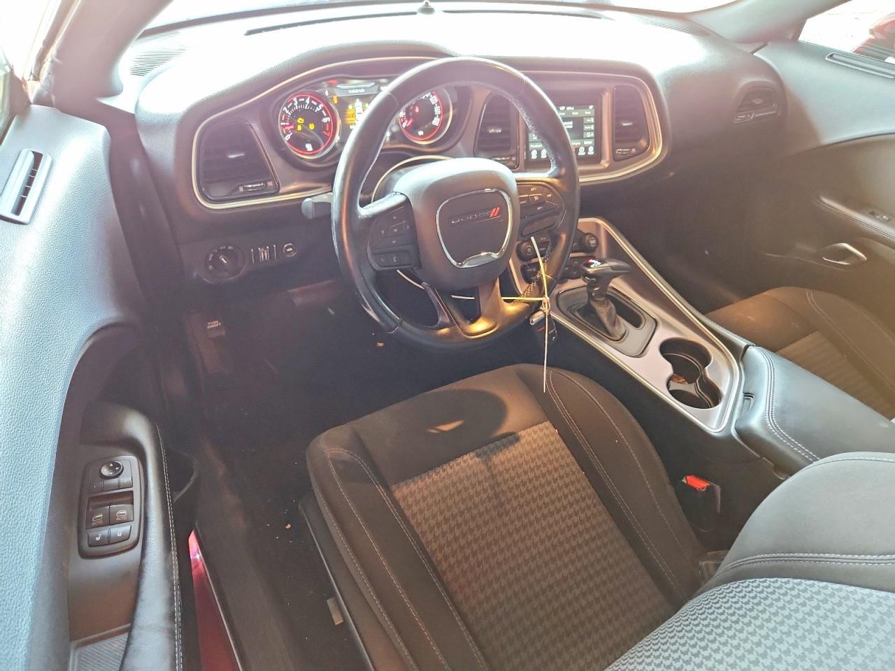2020 Dodge Challenger Sxt - zdjęcie 8