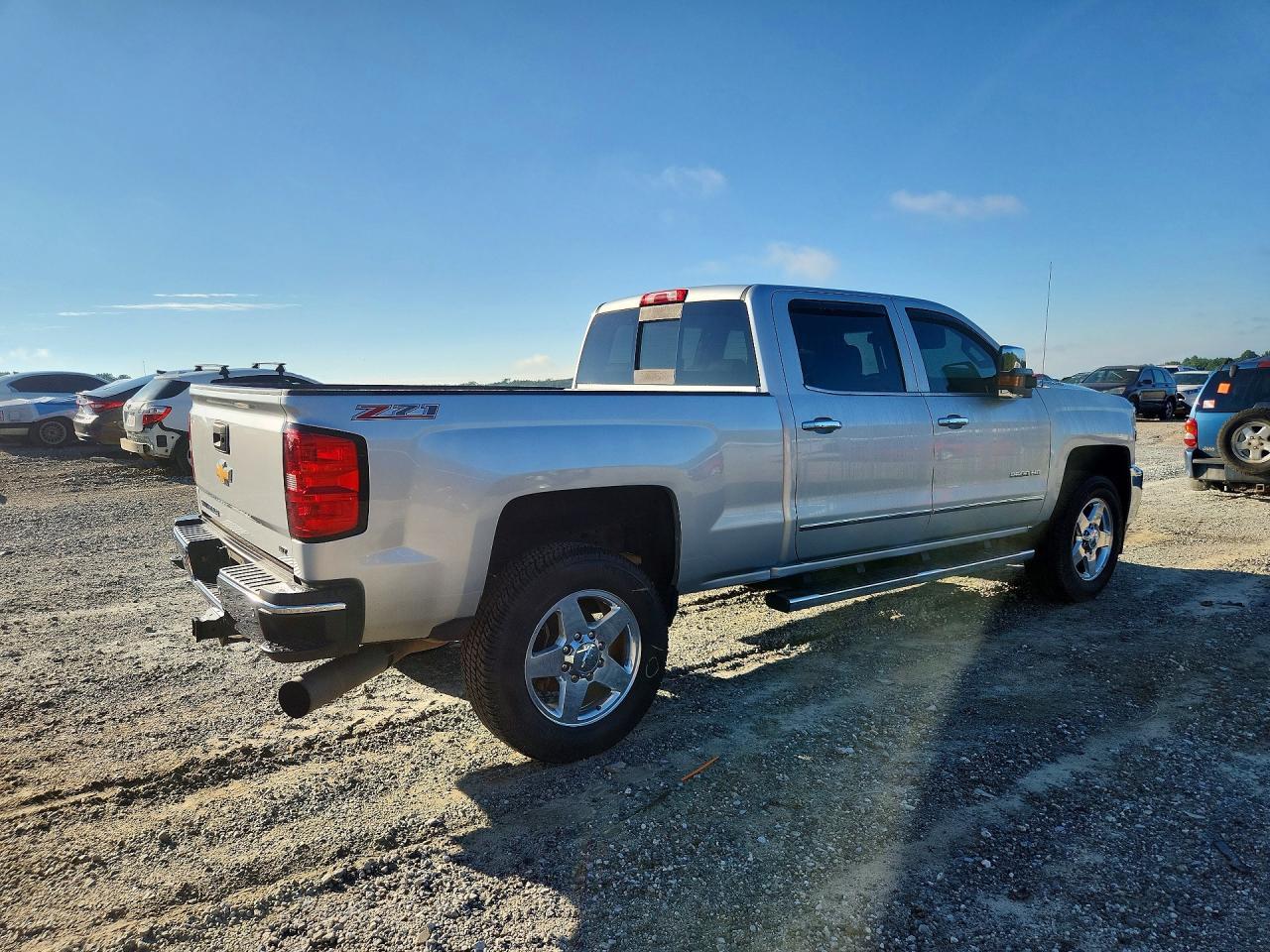 2015 Chevrolet Silverado C2500 Heavy Duty Ltz - zdjęcie 3