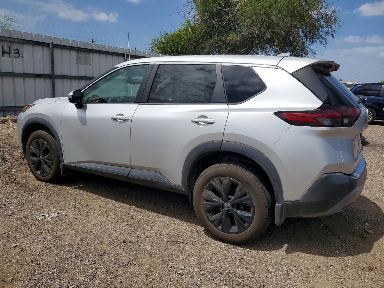 2023 Nissan Rogue Sv - zdjęcie 2