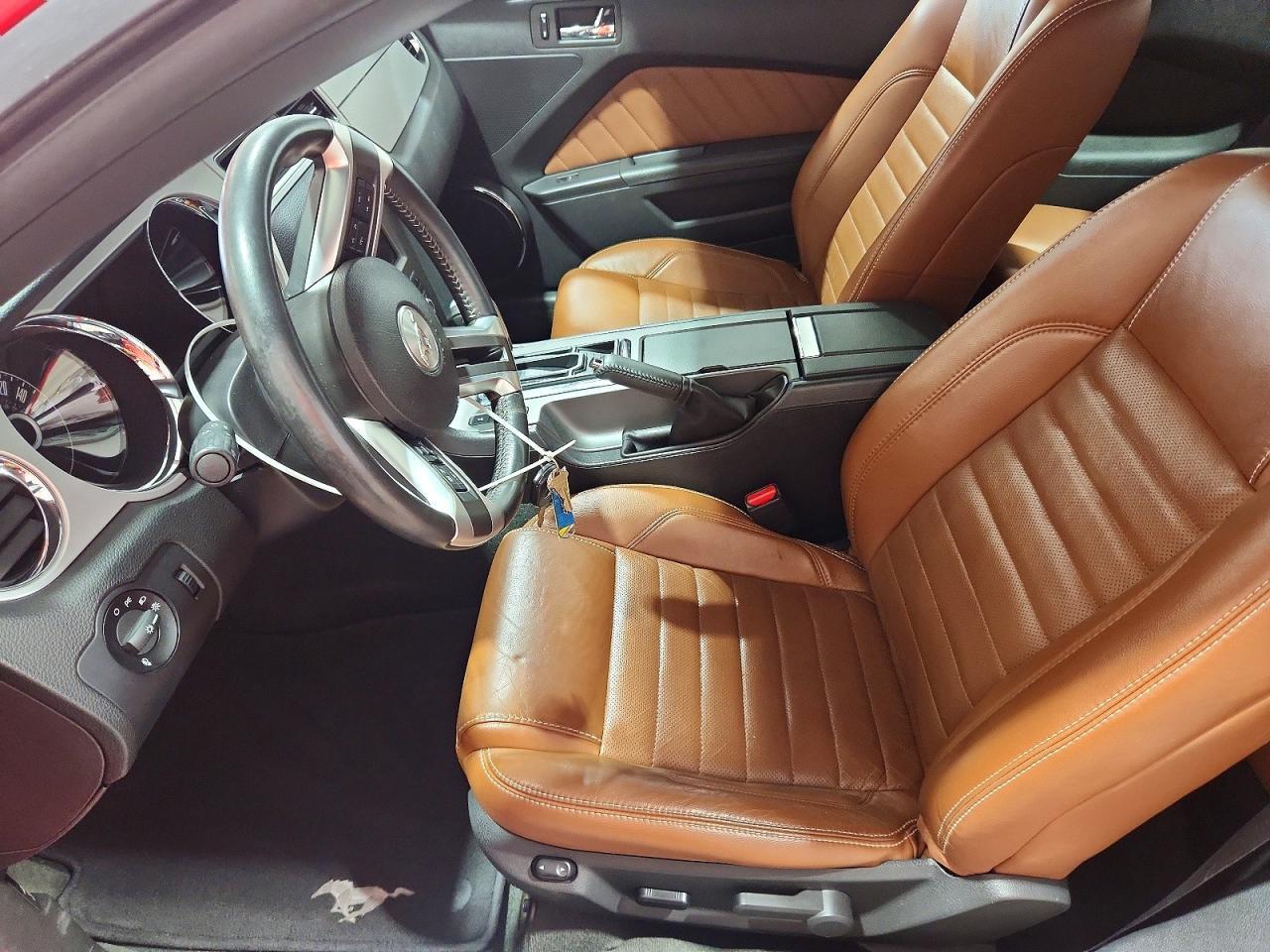 2014 Ford Mustang - zdjęcie 7