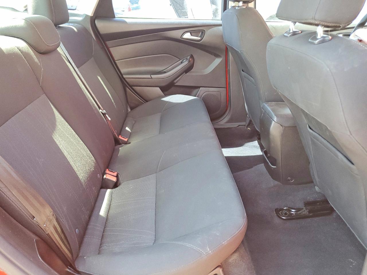 2016 Ford Focus Se - zdjęcie 10