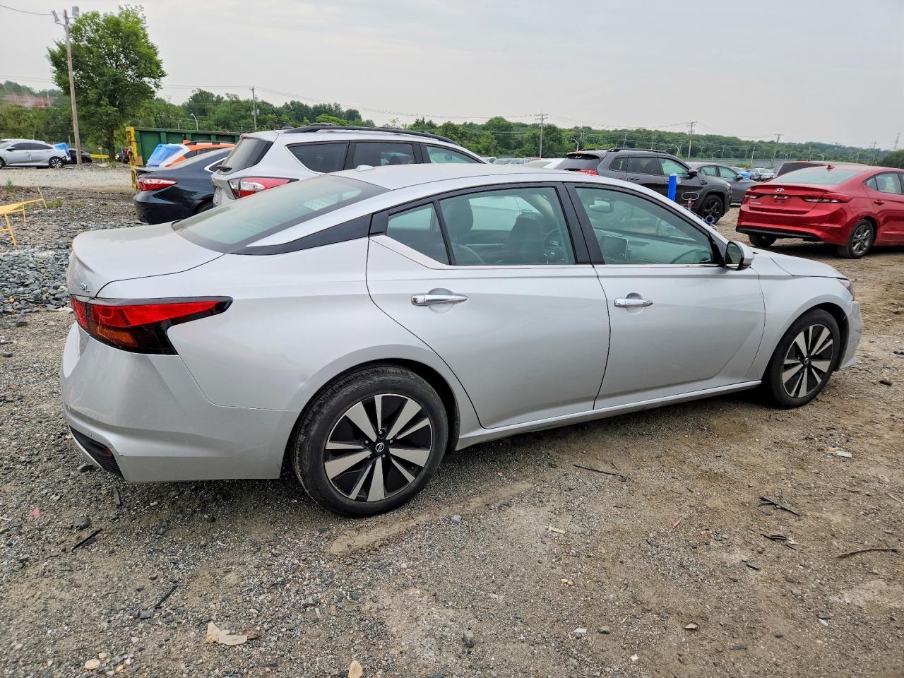 2019 Nissan Altima Sl - zdjęcie 3