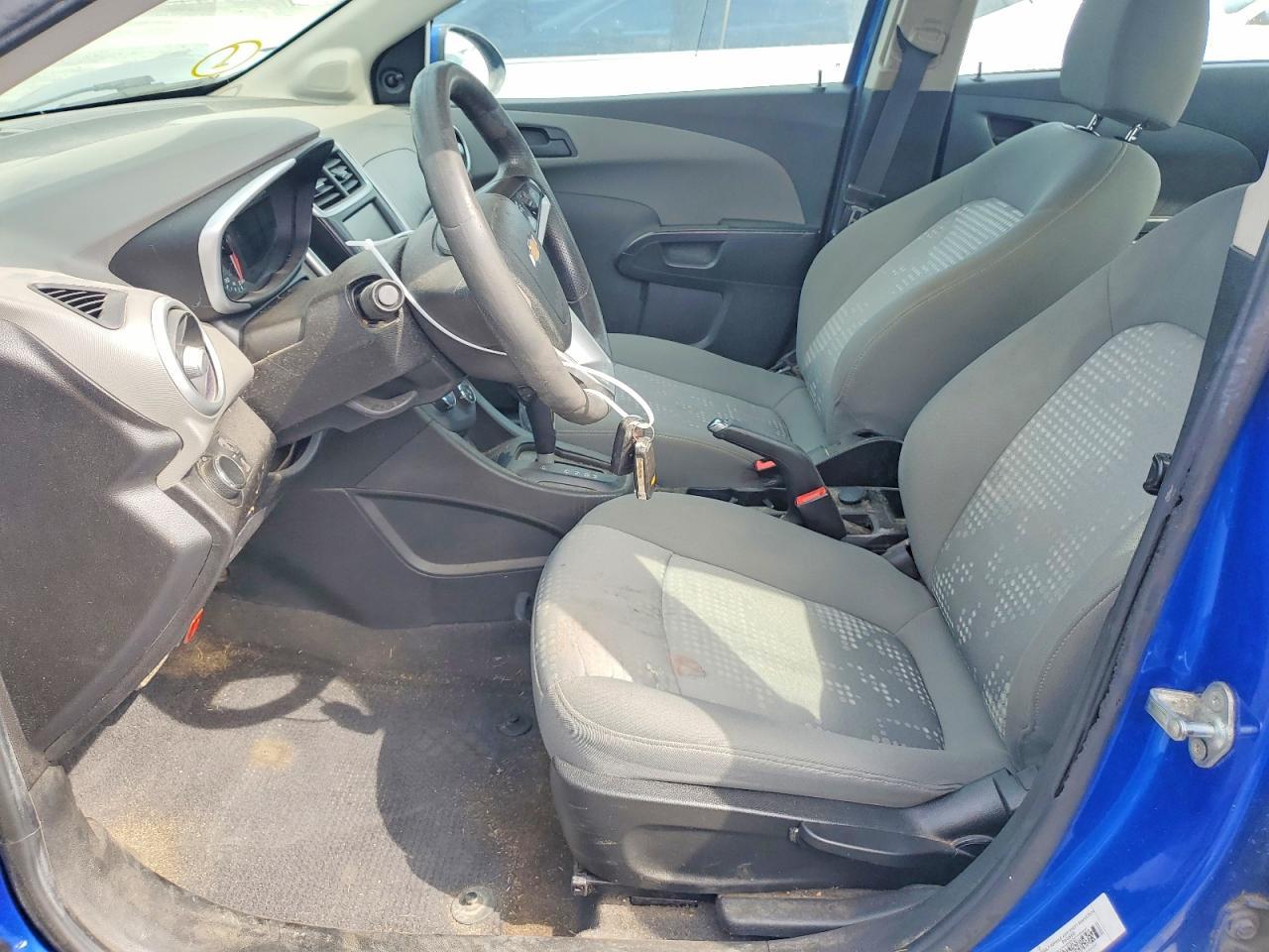 2017 Chevrolet Sonic Ls - zdjęcie 7