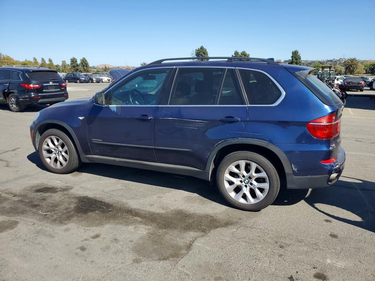 2013 BMW X5 xDrive35I - zdjęcie 2