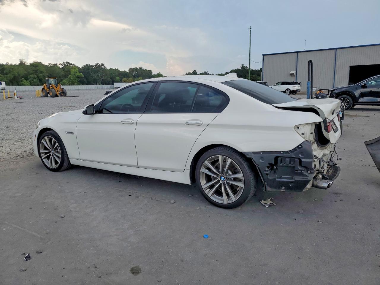 2016 BMW 528 I - zdjęcie 2