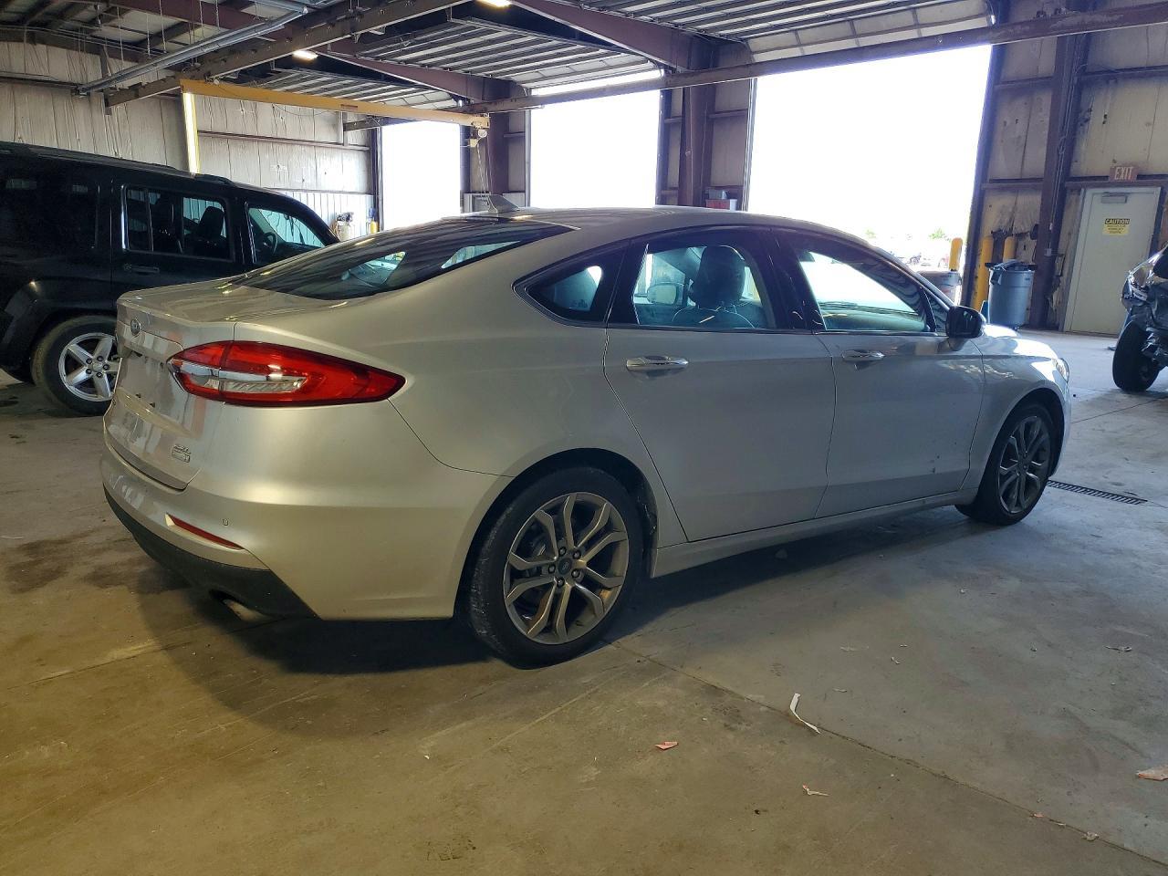 2019 Ford Fusion Sel - zdjęcie 3