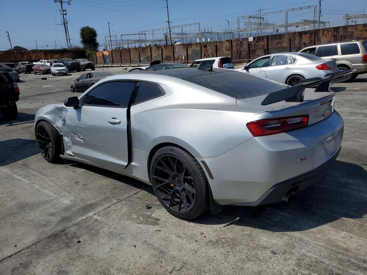 2018 Chevrolet Camaro Lt - zdjęcie 2
