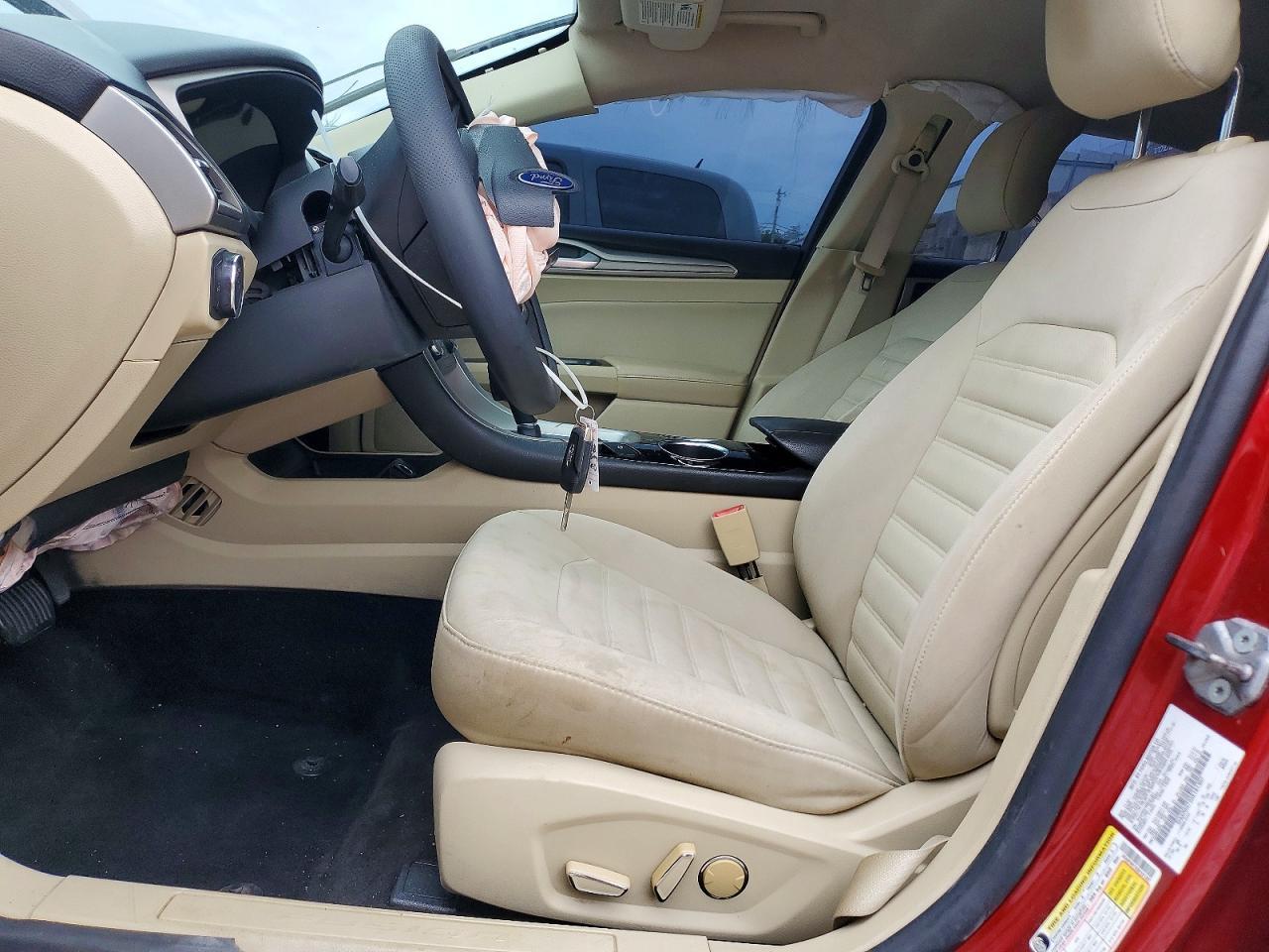 2013 Ford Fusion 4D 4Wd - zdjęcie 7