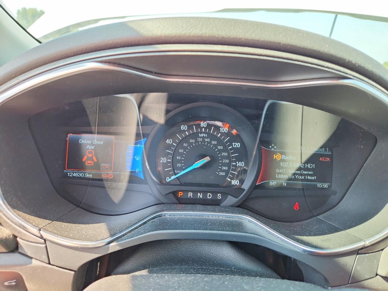 2015 Ford Fusion Titanium - zdjęcie 9
