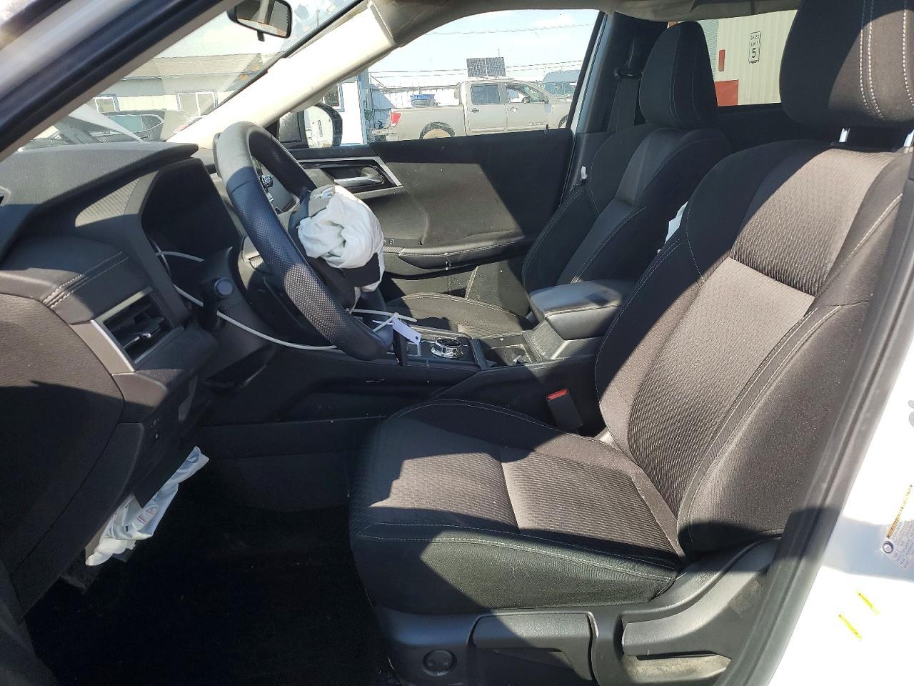 2022 Mitsubishi Outlander Es - zdjęcie 7