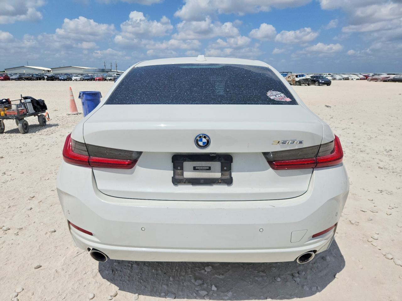 2023 BMW 330E - zdjęcie 6