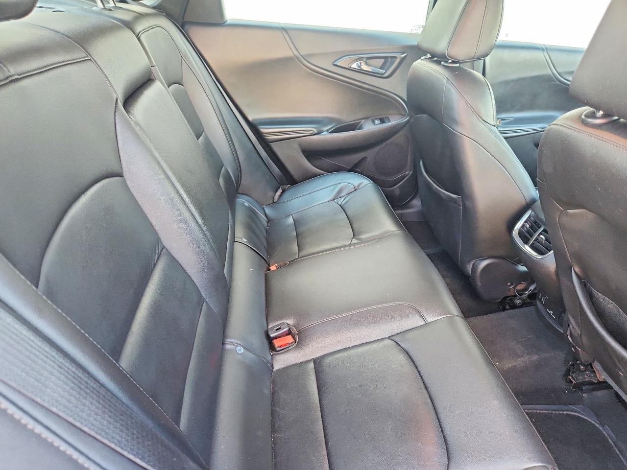 2016 Chevrolet Malibu - zdjęcie 10