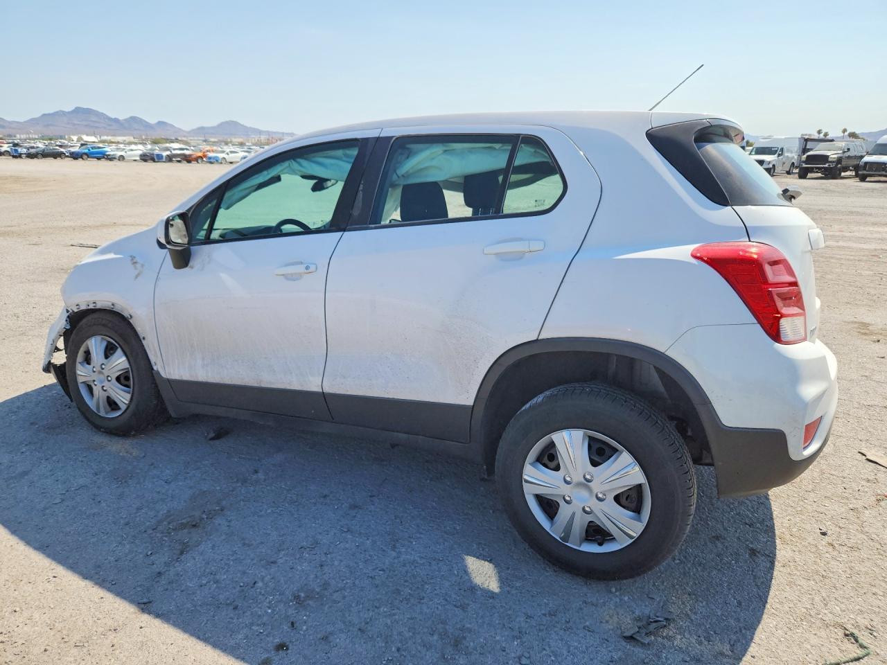 2019 Chevrolet Trax Ls - zdjęcie 2