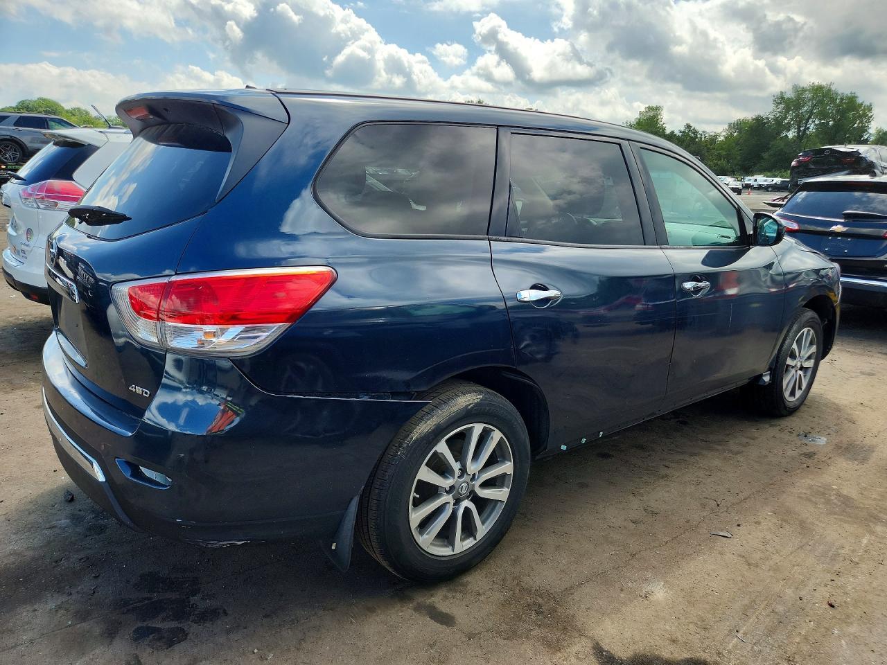 2013 Nissan Pathfinder S - zdjęcie 3
