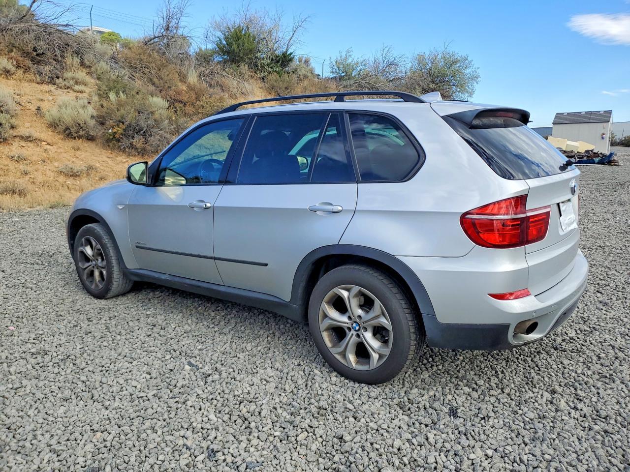 2013 BMW X5 xDrive35I - zdjęcie 2