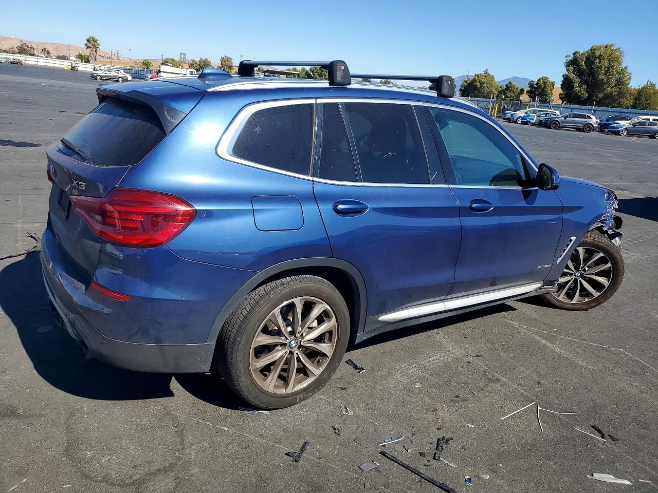 2018 BMW X3 xDrive30I - zdjęcie 3