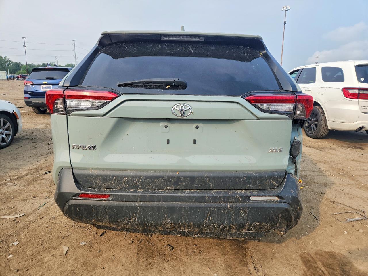 2023 Toyota Rav4 Xle - zdjęcie 6