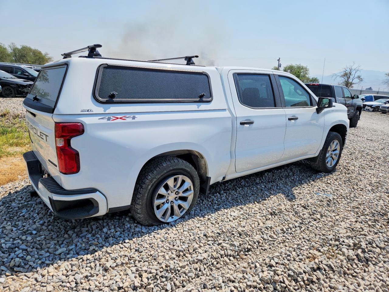 2021 Chevrolet Silverado K1500 Custom - zdjęcie 3