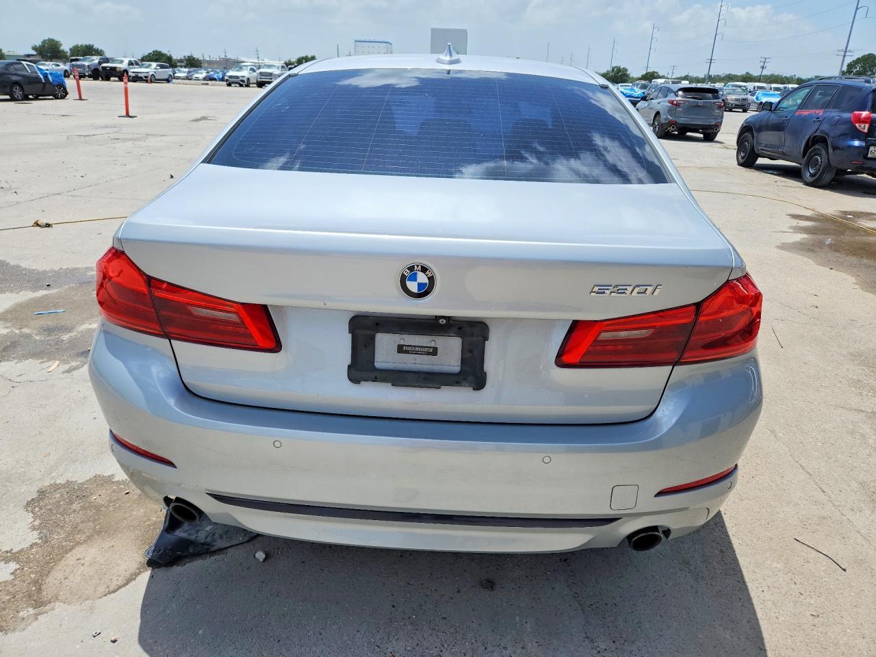2019 BMW 530 I - zdjęcie 6