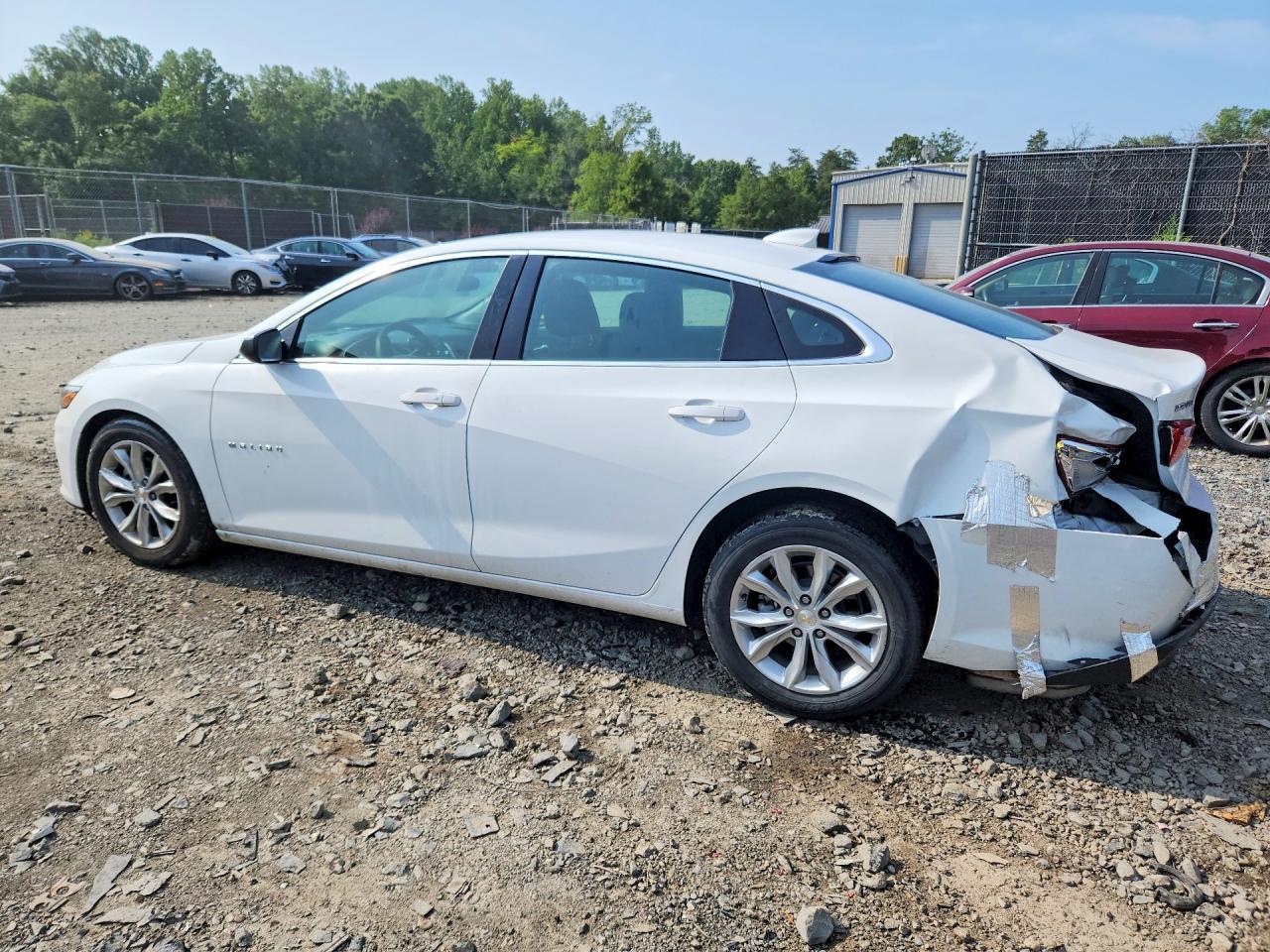 2024 Chevrolet Malibu Lt - zdjęcie 2