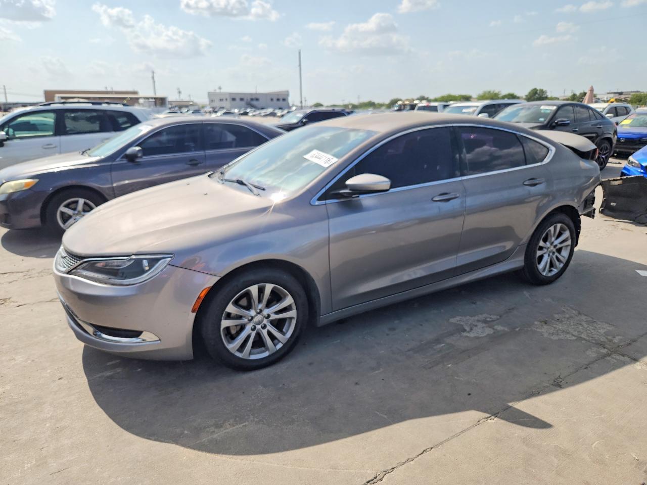 2015 Chrysler 200 Limited - zdjęcie główne