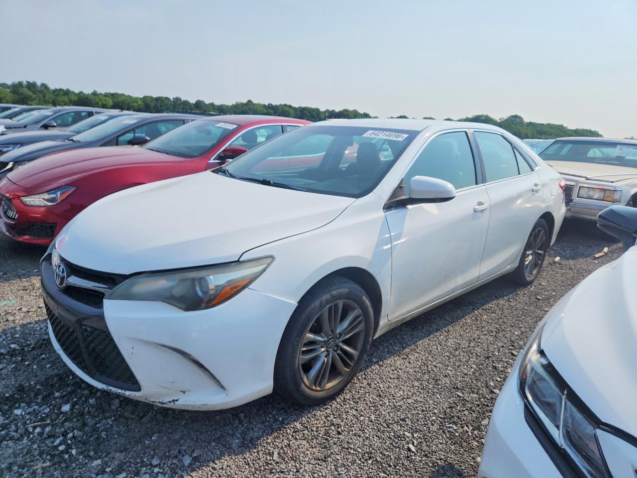 2017 Toyota Camry Se - zdjęcie główne
