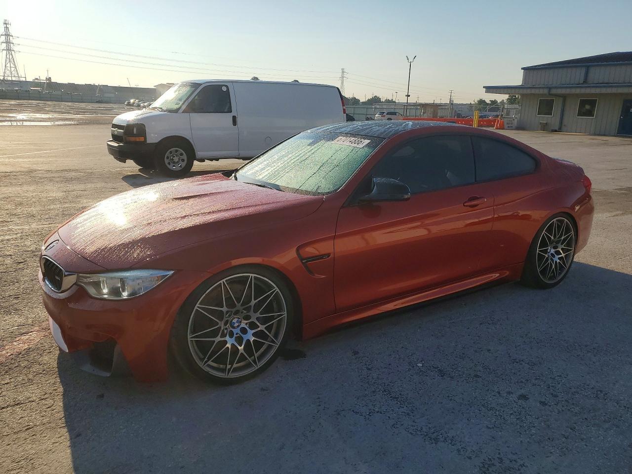 2017 BMW M4 - zdjęcie główne