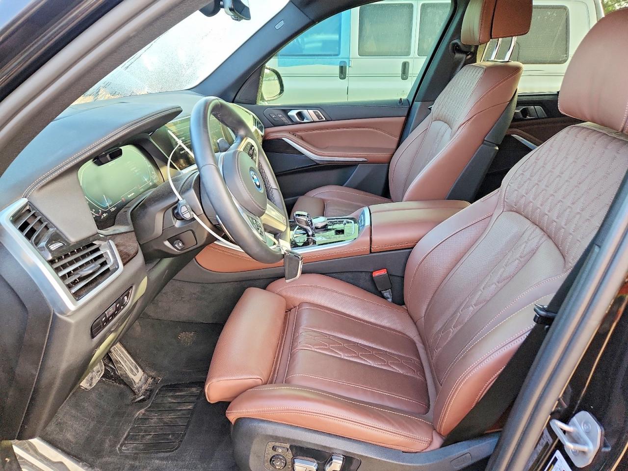 2023 BMW X5 xDrive45E - zdjęcie 7