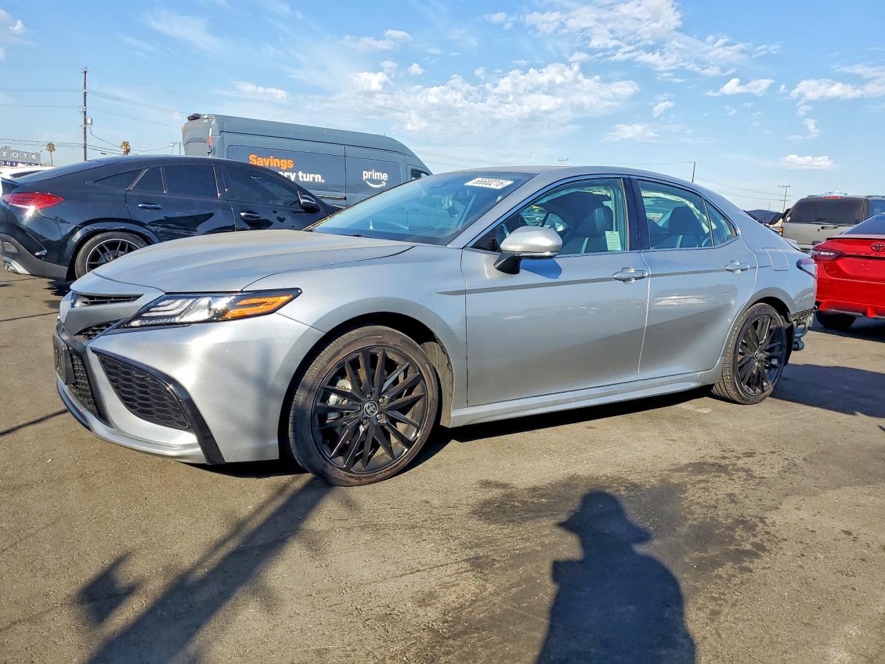 2024 Toyota Camry Xse - zdjęcie główne