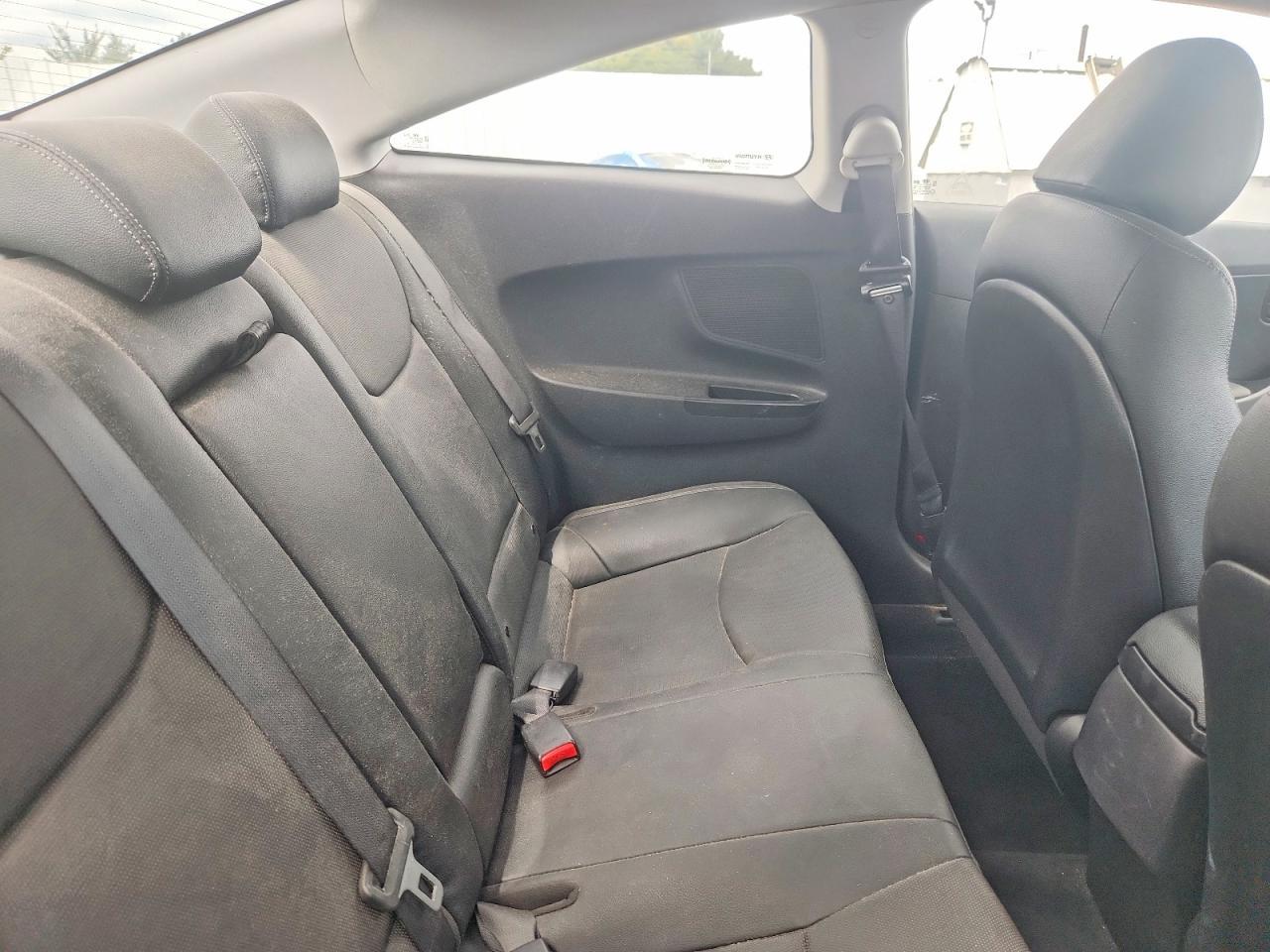2014 Hyundai Elantra Coupe Base - zdjęcie 10