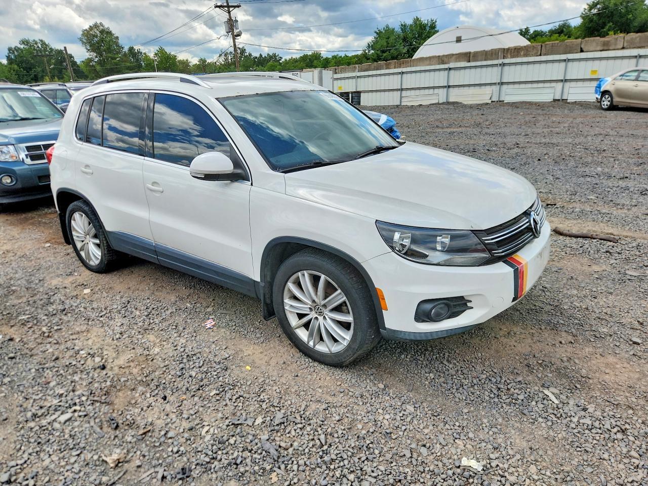 2013 Volkswagen Tiguan S/Se/Sel - zdjęcie 4