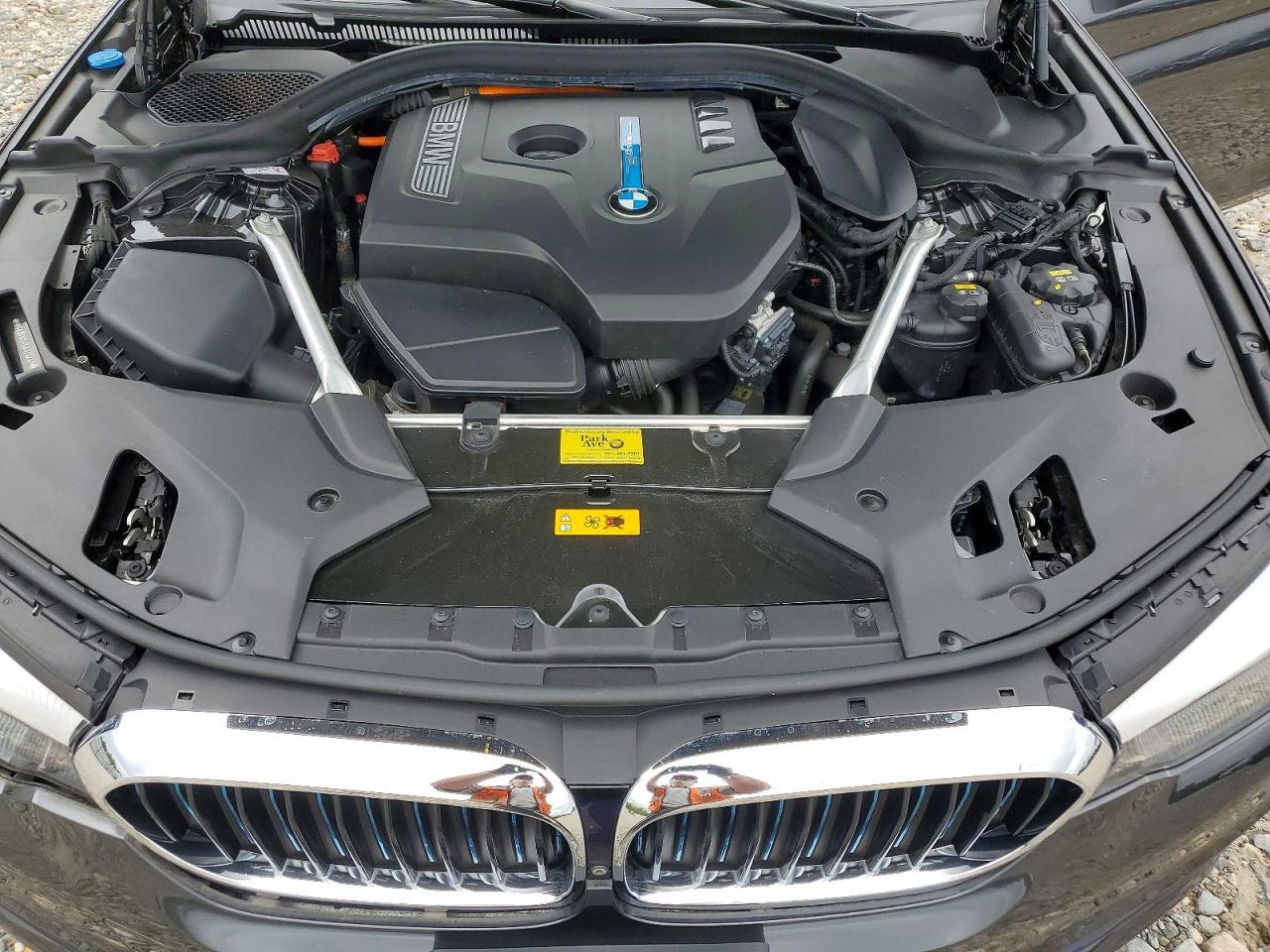 2019 BMW Seria 5 530e - zdjęcie 11