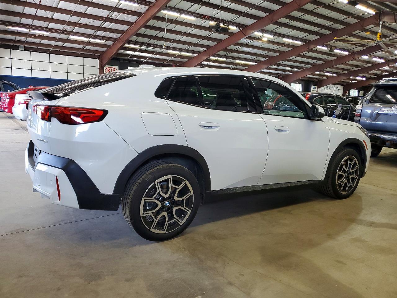 2026 BMW X2 xDrive28I - zdjęcie 3