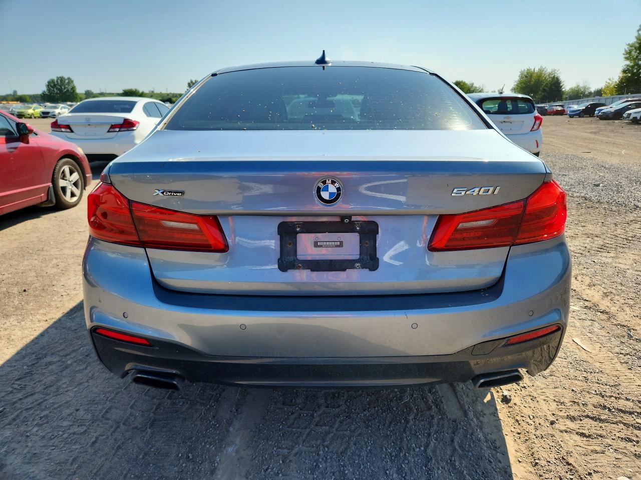 2017 BMW Seria 5 540i - zdjęcie 6