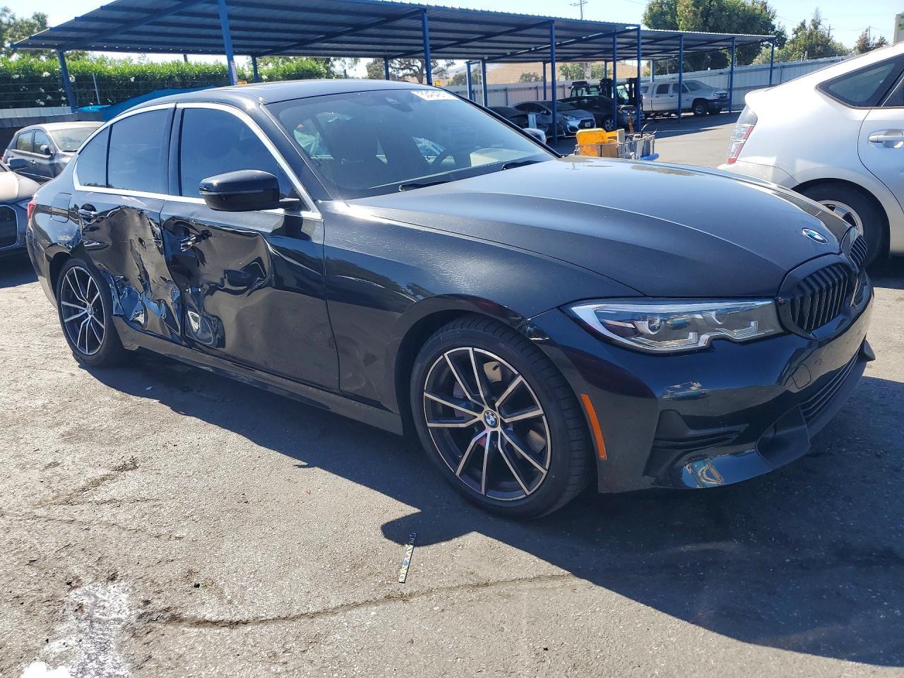2020 BMW 330I - zdjęcie 4