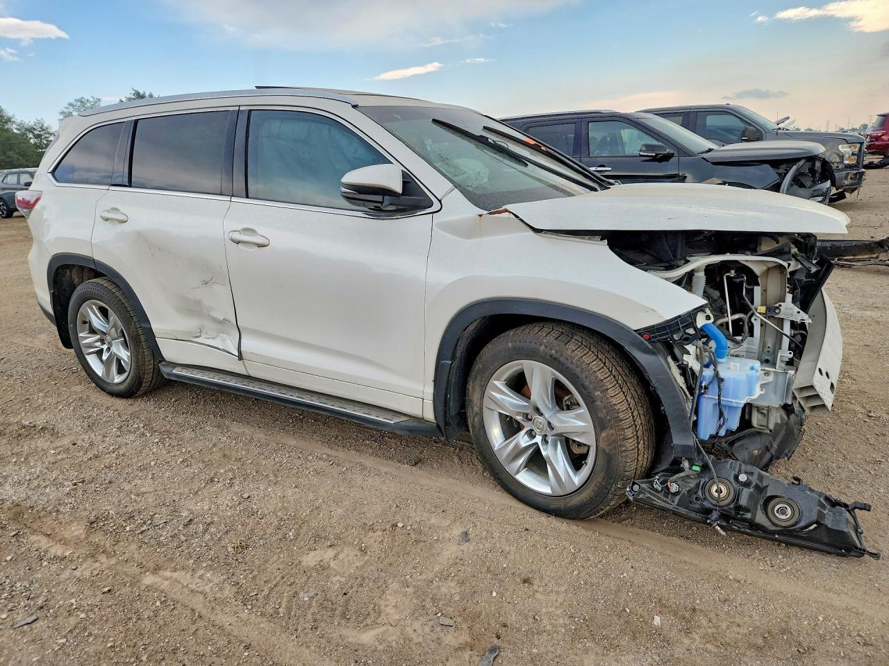 2015 Toyota Highlander Limited Platinum - zdjęcie 4