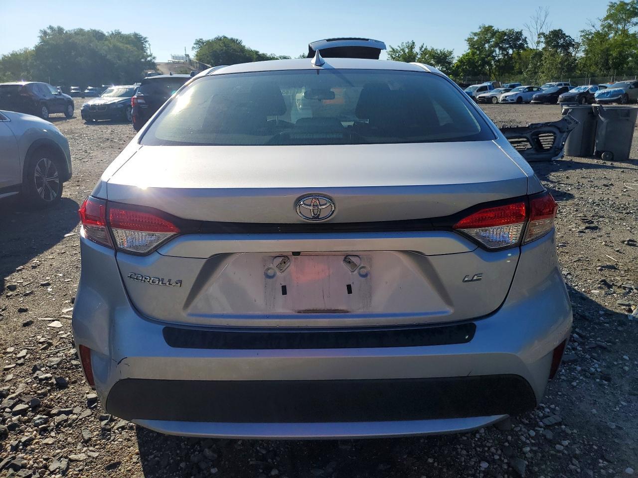 2022 Toyota Corolla Le - zdjęcie 6