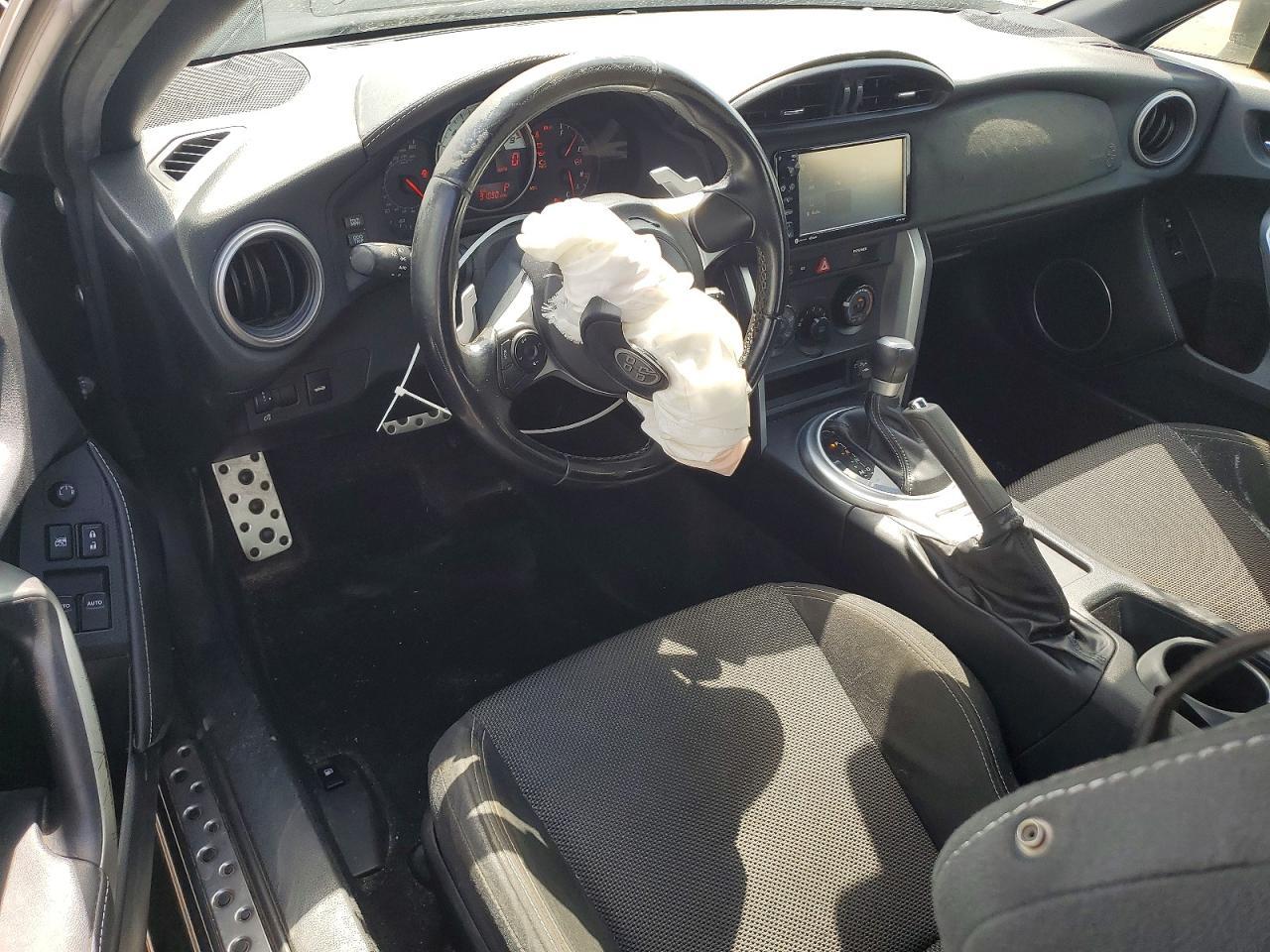 2019 Toyota 86 Base - zdjęcie 8