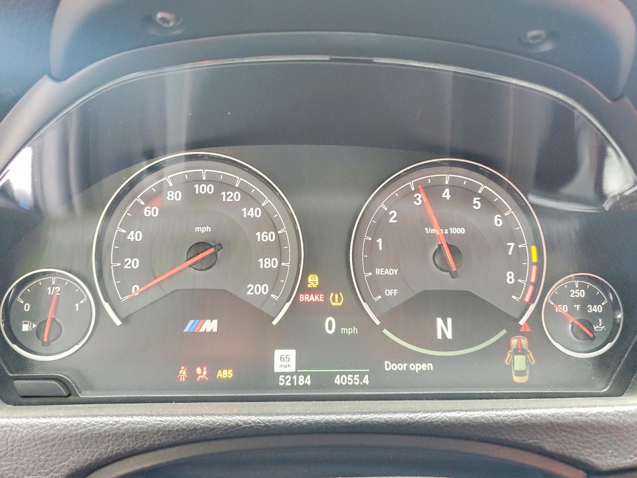 2019 BMW M4 - zdjęcie 9