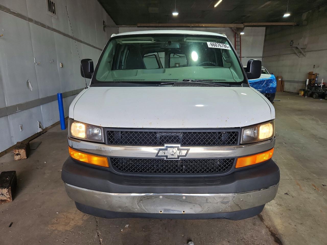 2018 Chevrolet Express G2500 - zdjęcie 5
