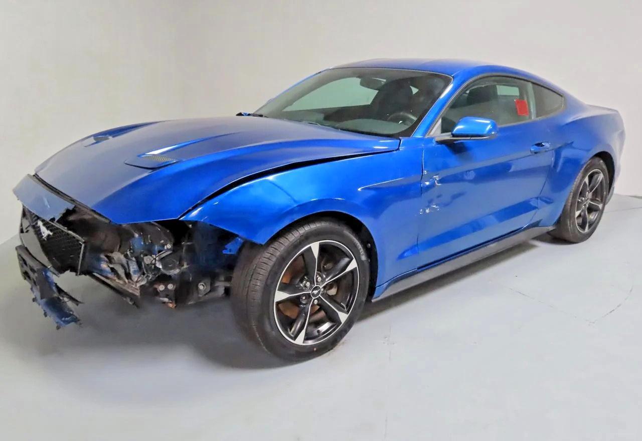 2018 Ford Mustang - zdjęcie 2