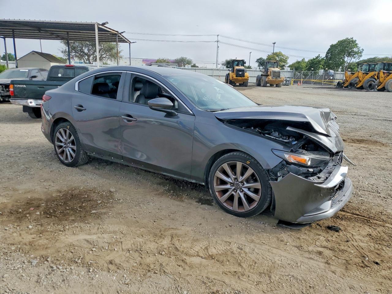 2019 Mazda 3 Preferred Plus - zdjęcie 4