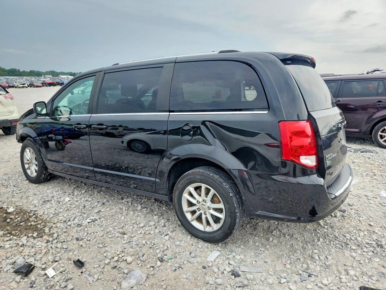 2018 Dodge Grand Caravan Sxt - zdjęcie 2