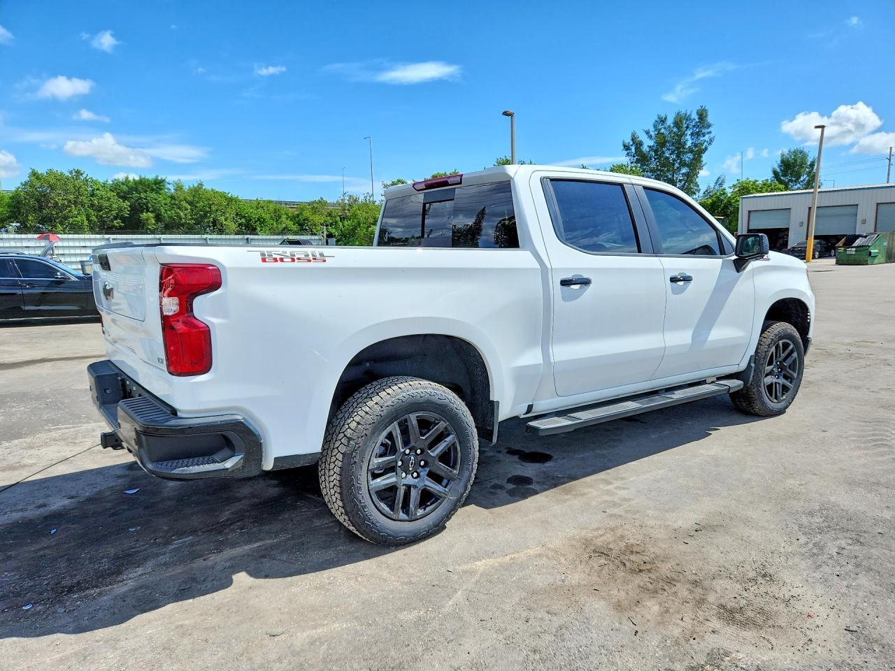 2026 Chevrolet Silverado K1500 Lt Trail Boss - zdjęcie 3