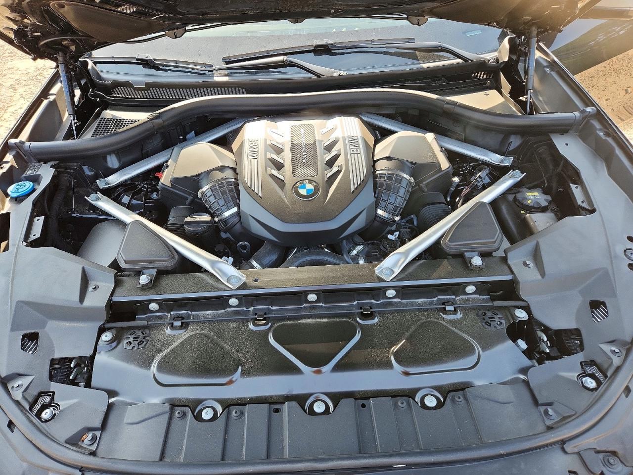 2022 BMW X5 M50I - zdjęcie 11