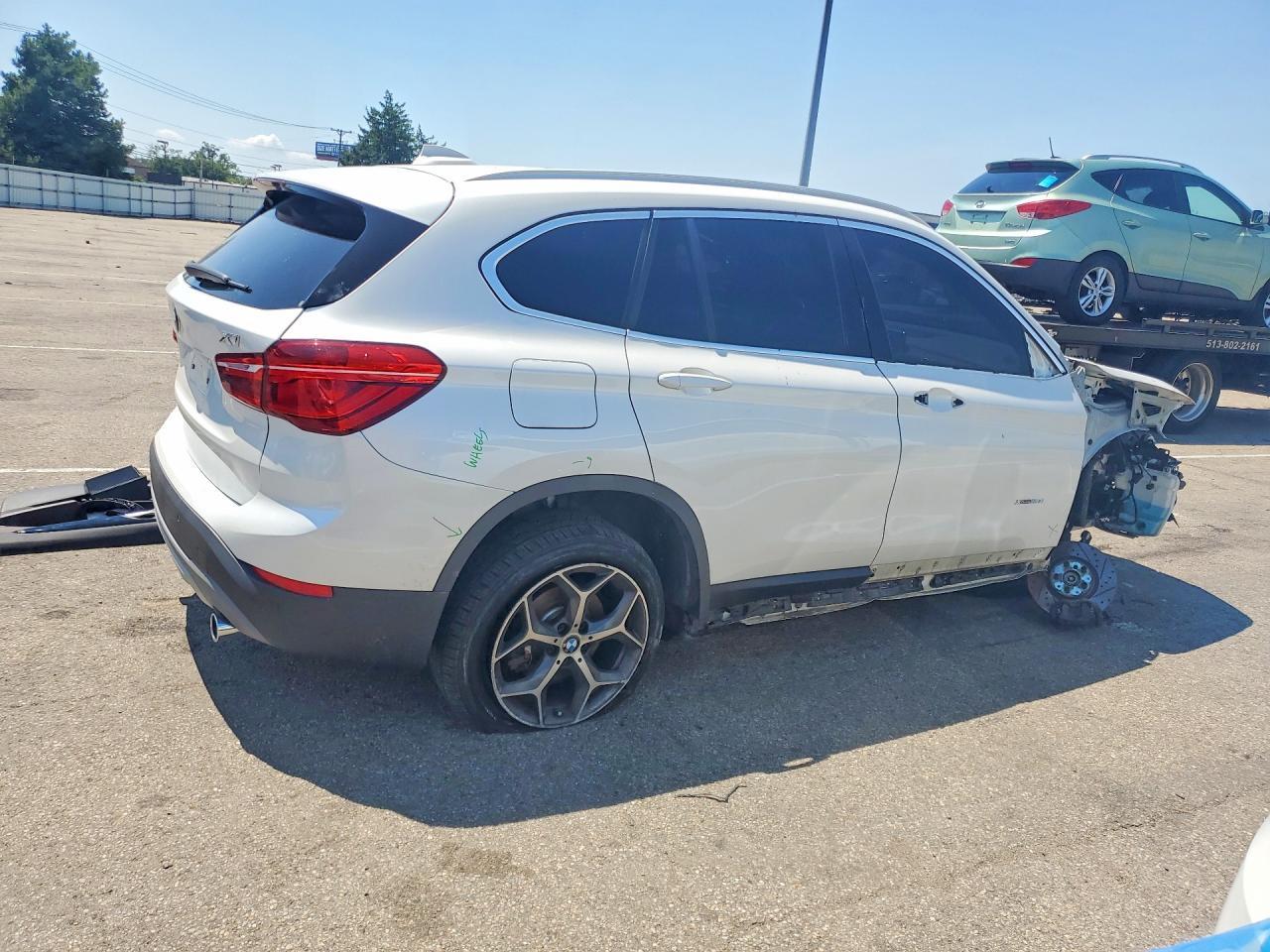 2017 BMW X1 xDrive28I - zdjęcie 3