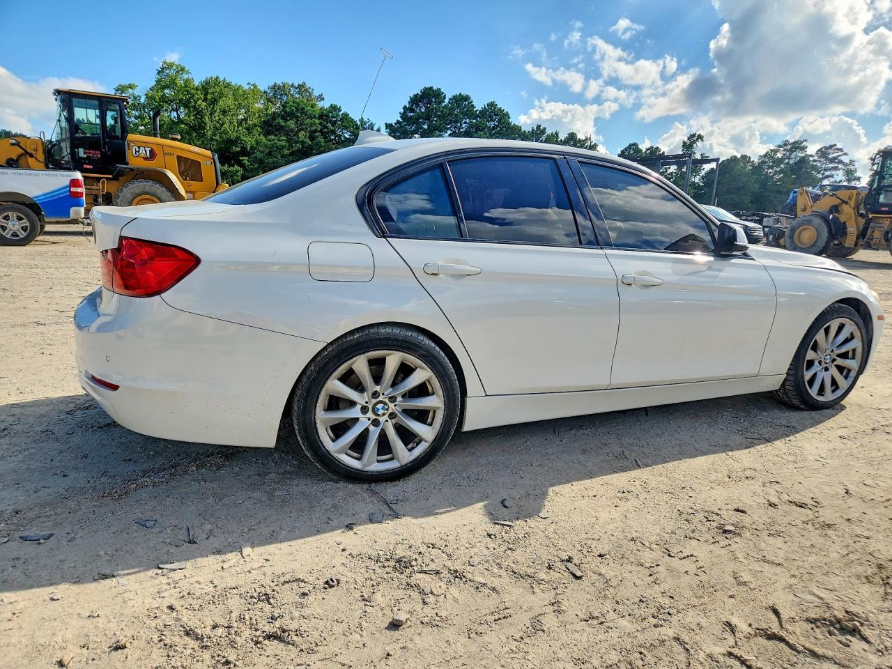 2015 BMW 320 I xDrive - zdjęcie 3