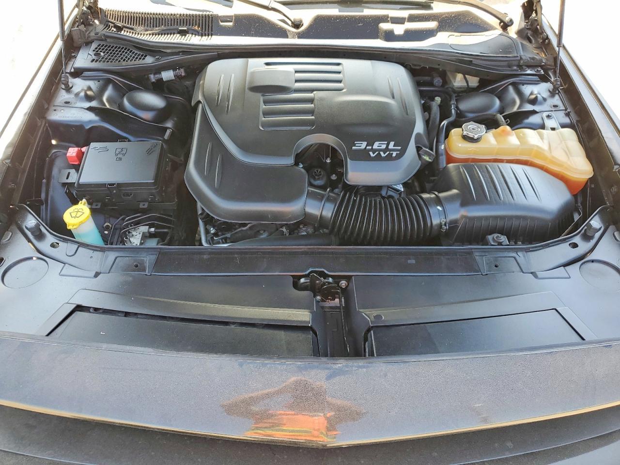 2016 Dodge Challenger Sxt - zdjęcie 11