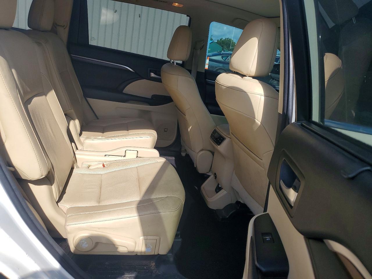 2016 Toyota Highlander Hybrid Limited Platinum - zdjęcie 11